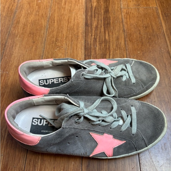 Golden Goose GGDB Superstar Gray Suede & Coral Star Sneaker - Picture 2 of 5